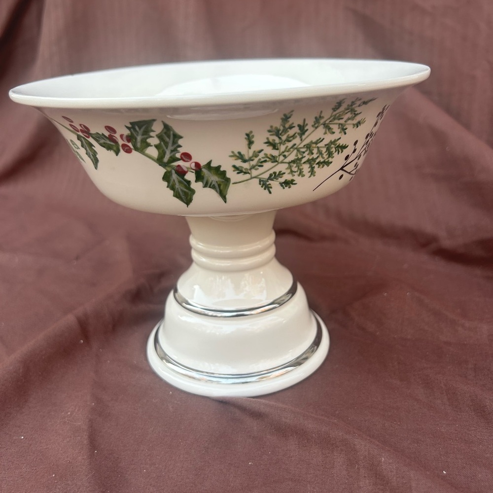 B&BW Holiday Candle Stand